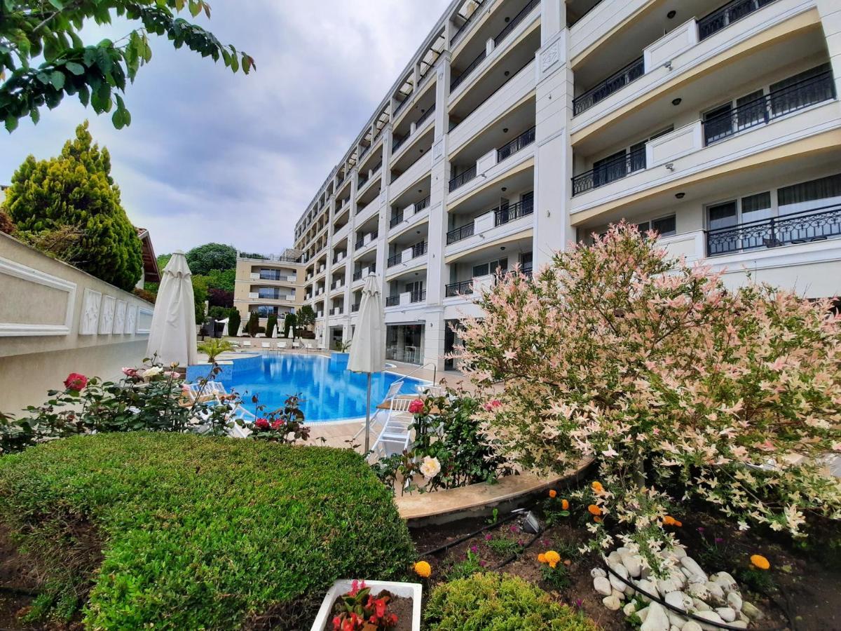 Private Apartments By The Sea With A Large Terrace In Apart Hotel! ポモリエ エクステリア 写真