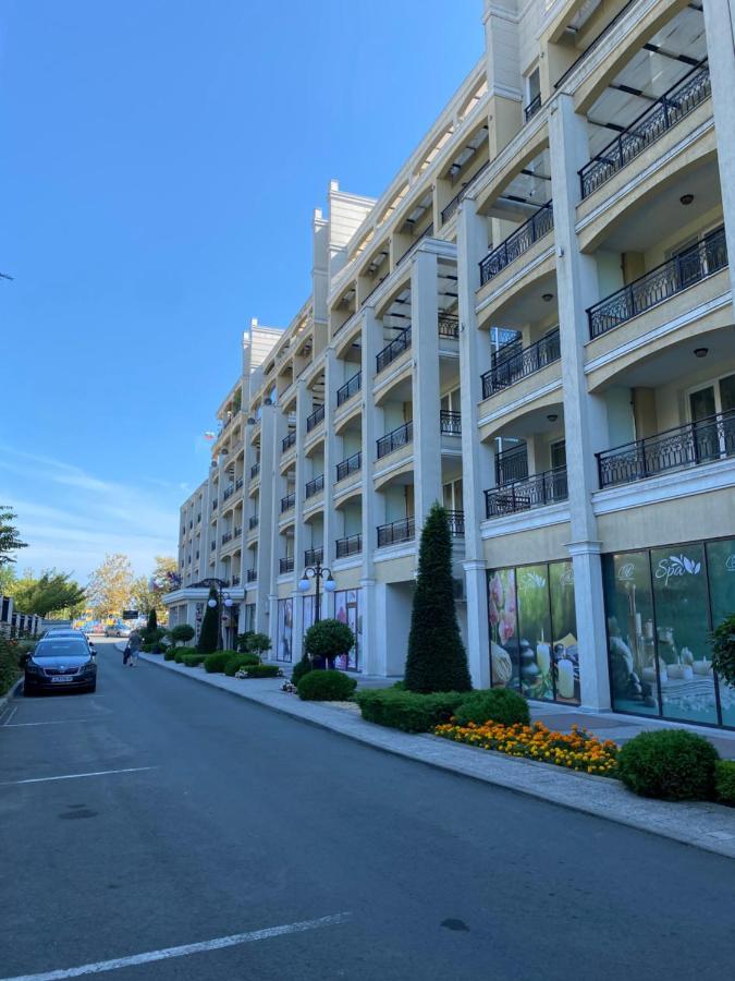 Private Apartments By The Sea With A Large Terrace In Apart Hotel! ポモリエ エクステリア 写真