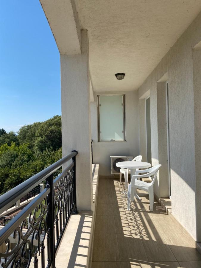 Private Apartments By The Sea With A Large Terrace In Apart Hotel! ポモリエ エクステリア 写真