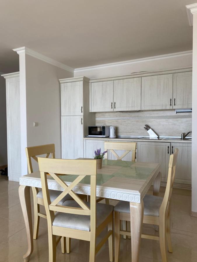 Private Apartments By The Sea With A Large Terrace In Apart Hotel! ポモリエ エクステリア 写真