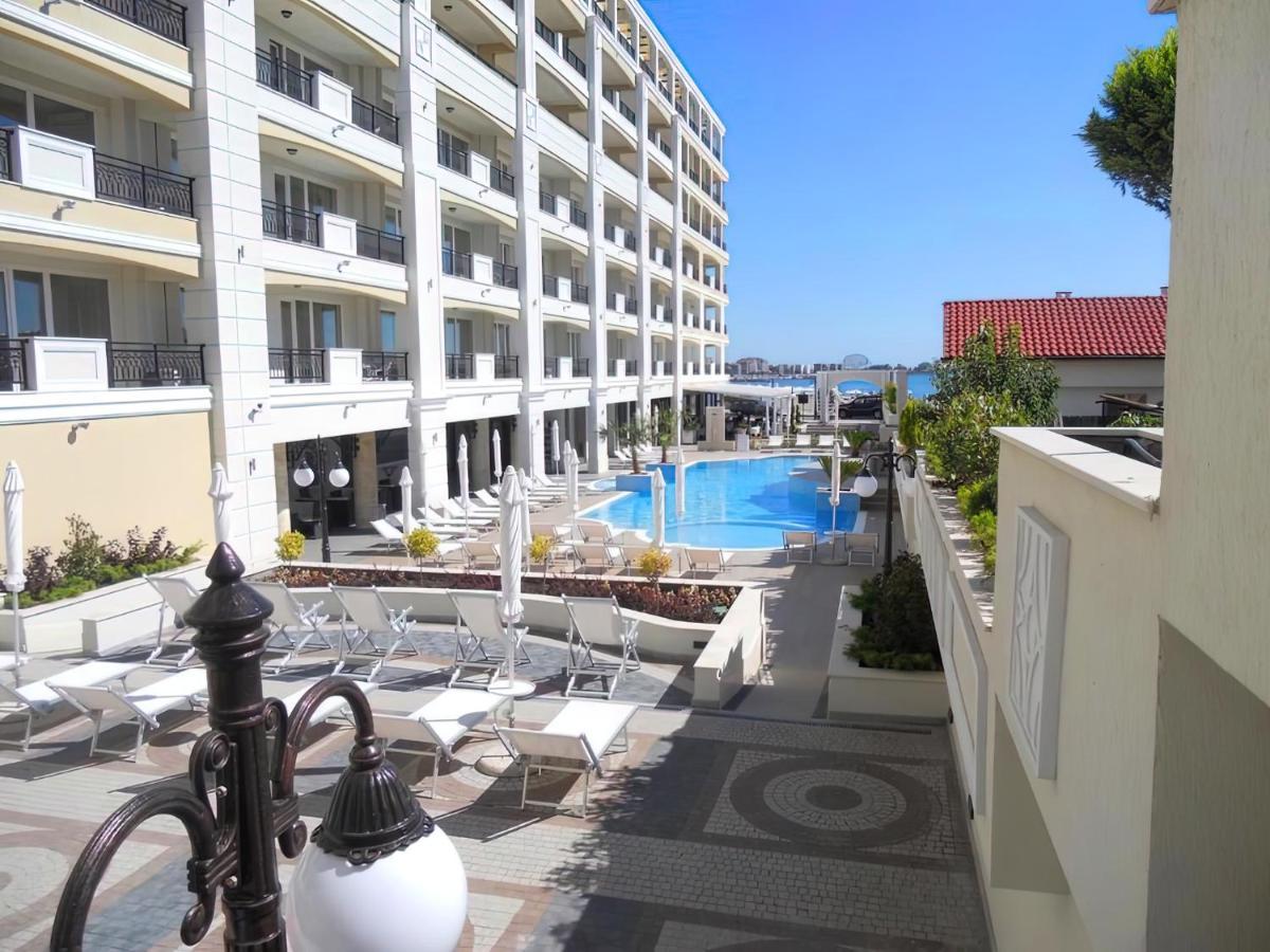 Private Apartments By The Sea With A Large Terrace In Apart Hotel! ポモリエ エクステリア 写真