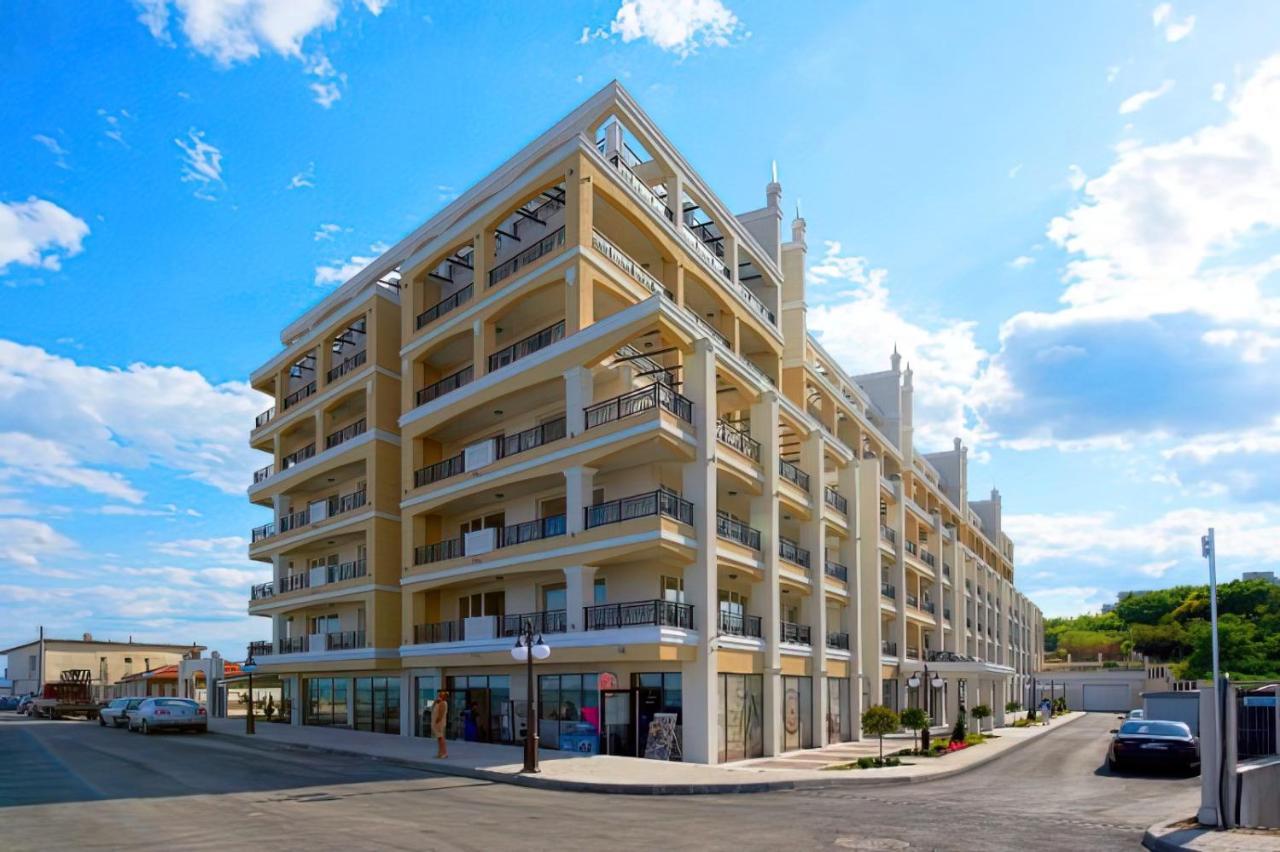 Private Apartments By The Sea With A Large Terrace In Apart Hotel! ポモリエ エクステリア 写真