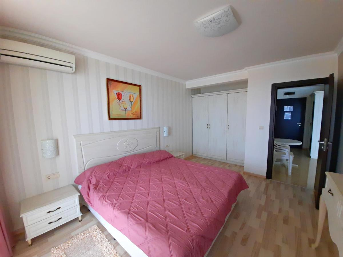 Private Apartments By The Sea With A Large Terrace In Apart Hotel! ポモリエ エクステリア 写真