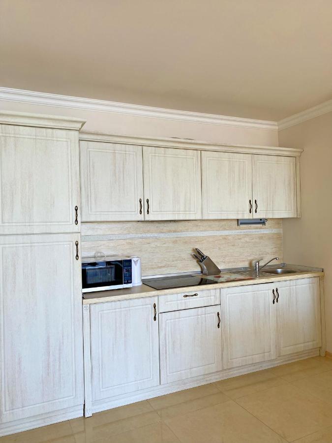 Private Apartments By The Sea With A Large Terrace In Apart Hotel! ポモリエ エクステリア 写真