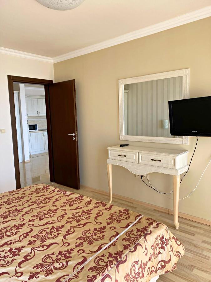 Private Apartments By The Sea With A Large Terrace In Apart Hotel! ポモリエ エクステリア 写真