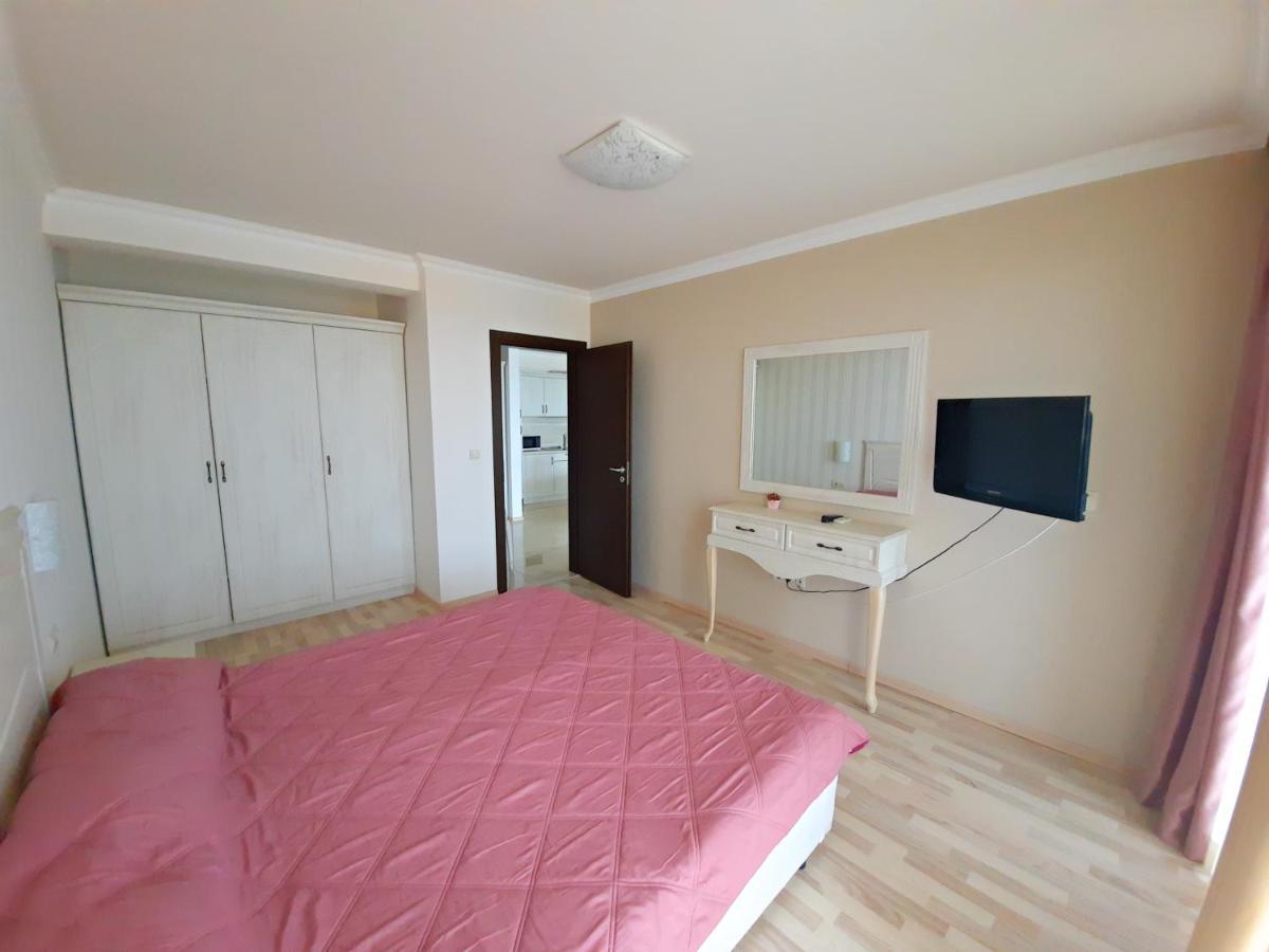 Private Apartments By The Sea With A Large Terrace In Apart Hotel! ポモリエ エクステリア 写真